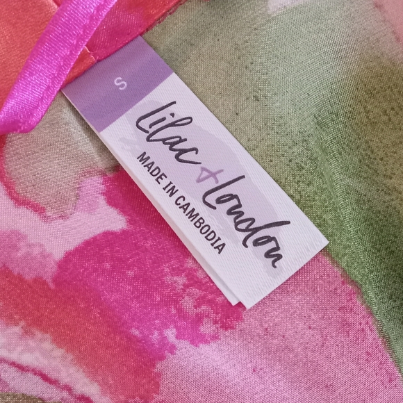 Lilac & London - Beautiful Soft & Cozy Robe - Picture 7 of 9